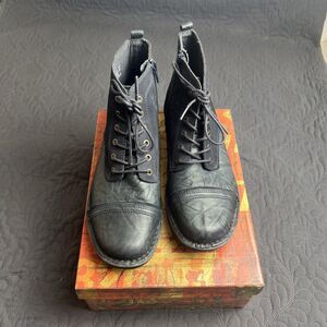 CLARK'S Whistle Watch Blue Suede Leather Ankle Boots Lace Up & Zipper SZ 7.5M